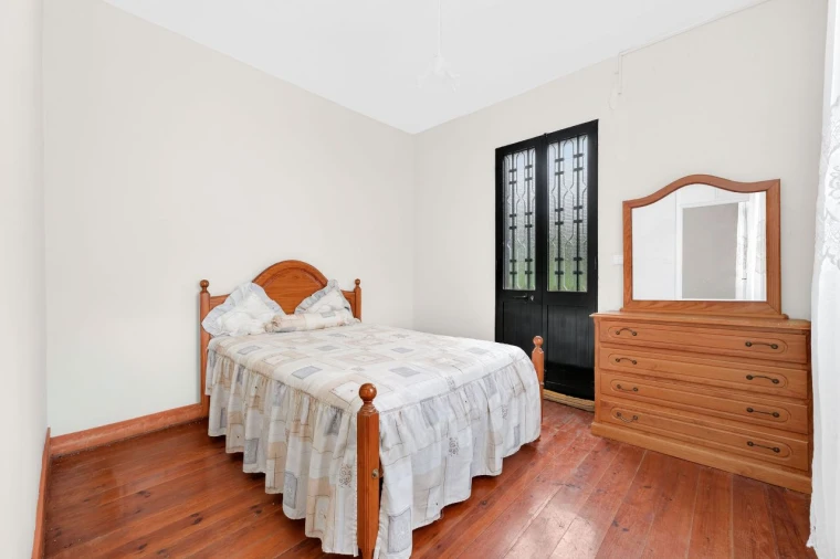 Moradia T2 para Venda em Achadas da Cruz Foto 8