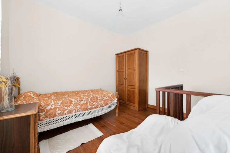 Moradia T2 para Venda em Achadas da Cruz Foto 13