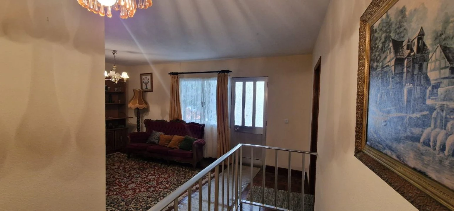 Moradia T4 para Venda em Serra de Água Foto 8