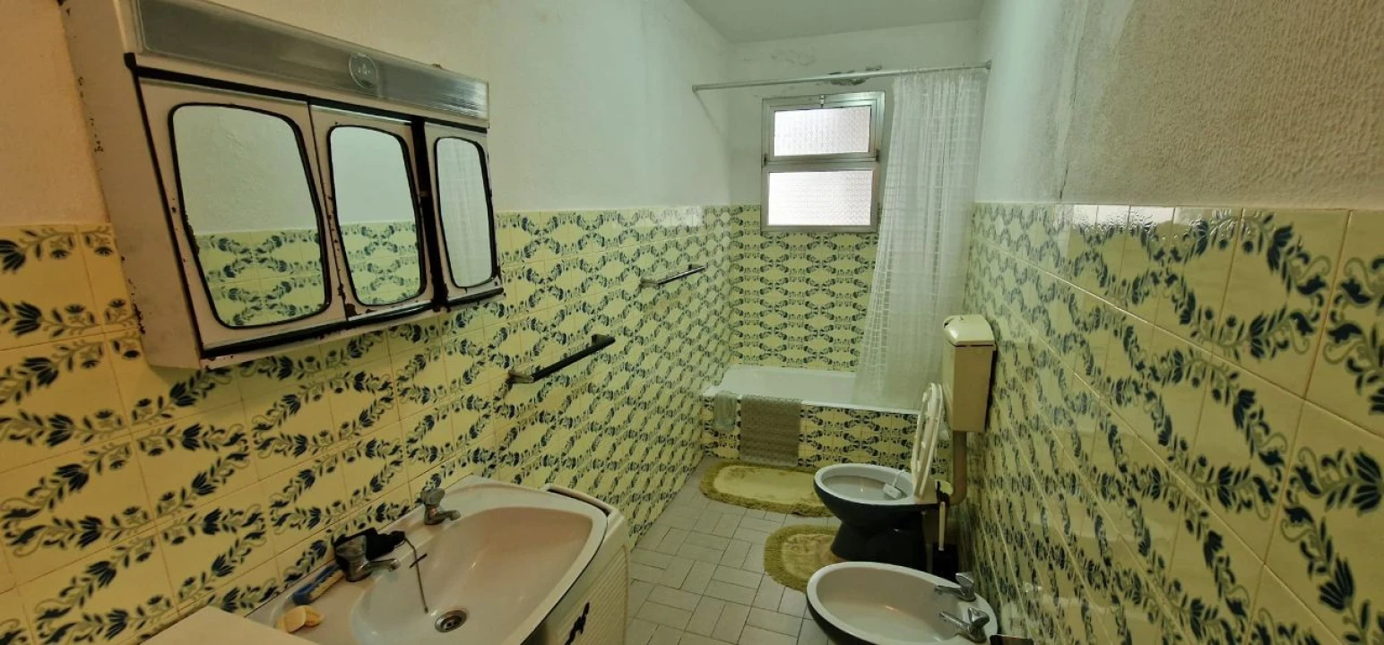 Moradia T4 para Venda em Serra de Água Foto 16