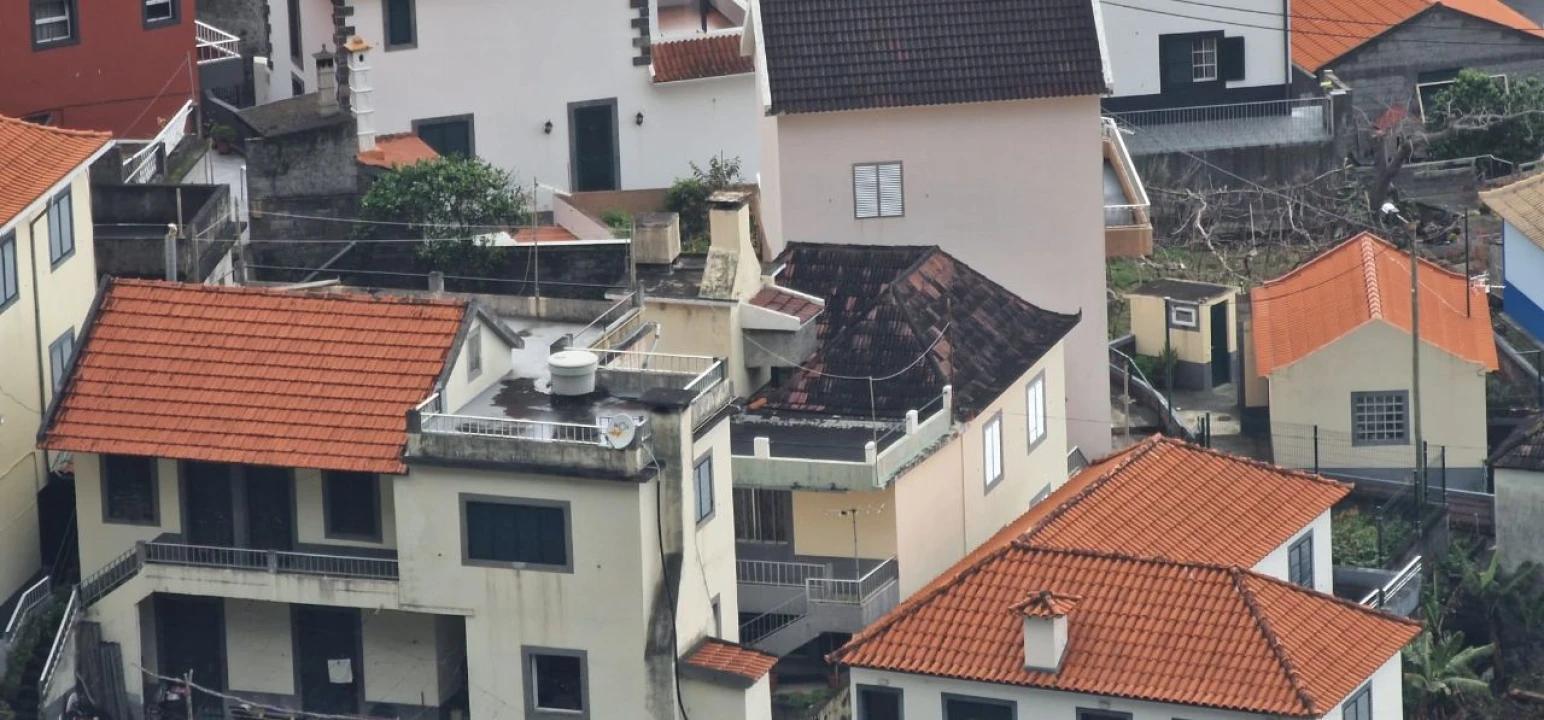 Moradia T4 para Venda em Serra de Água Foto 19