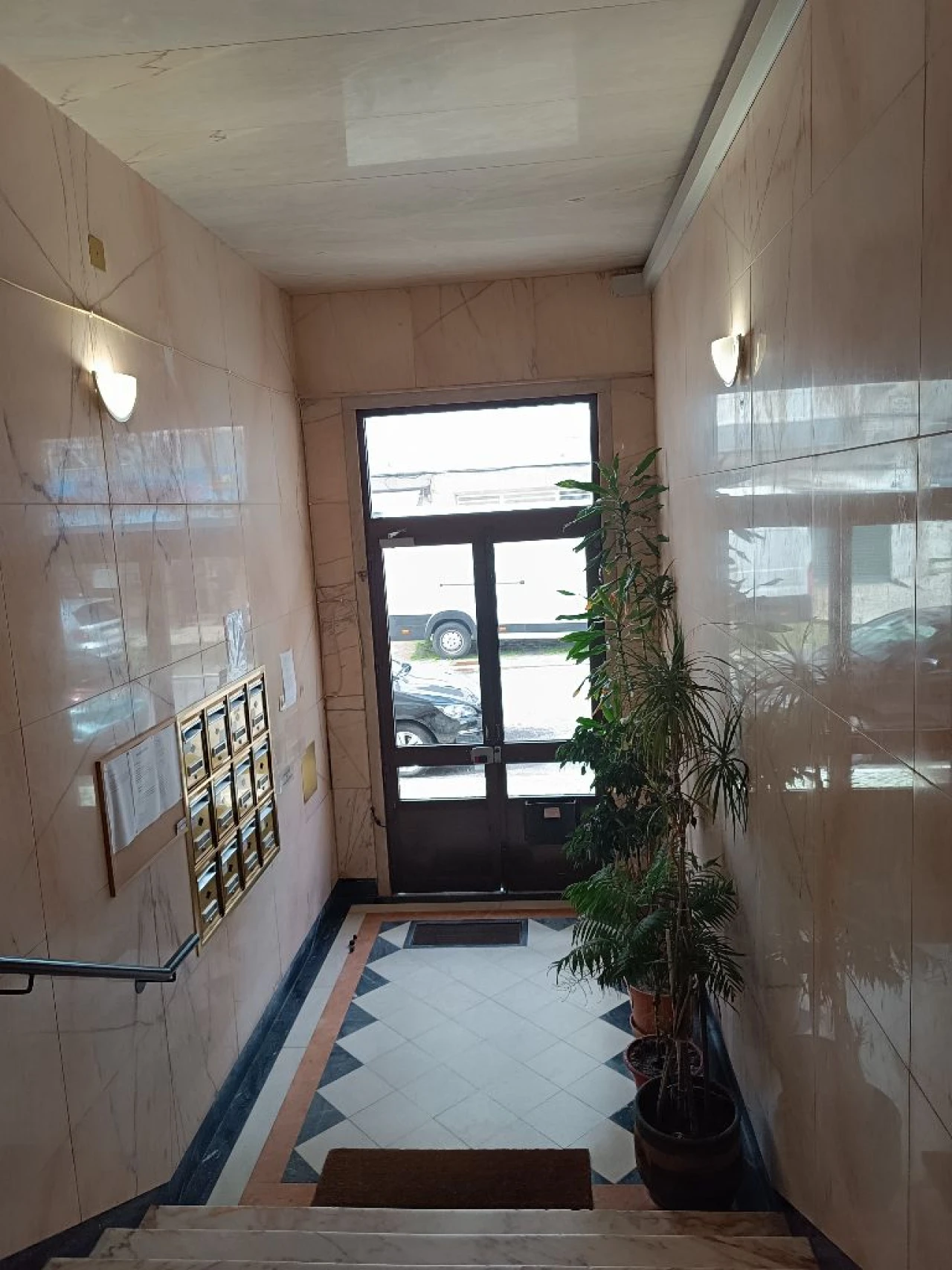Apartamento T2 para Venda em Rua Mouzinho de Albuquerque Foto 11
