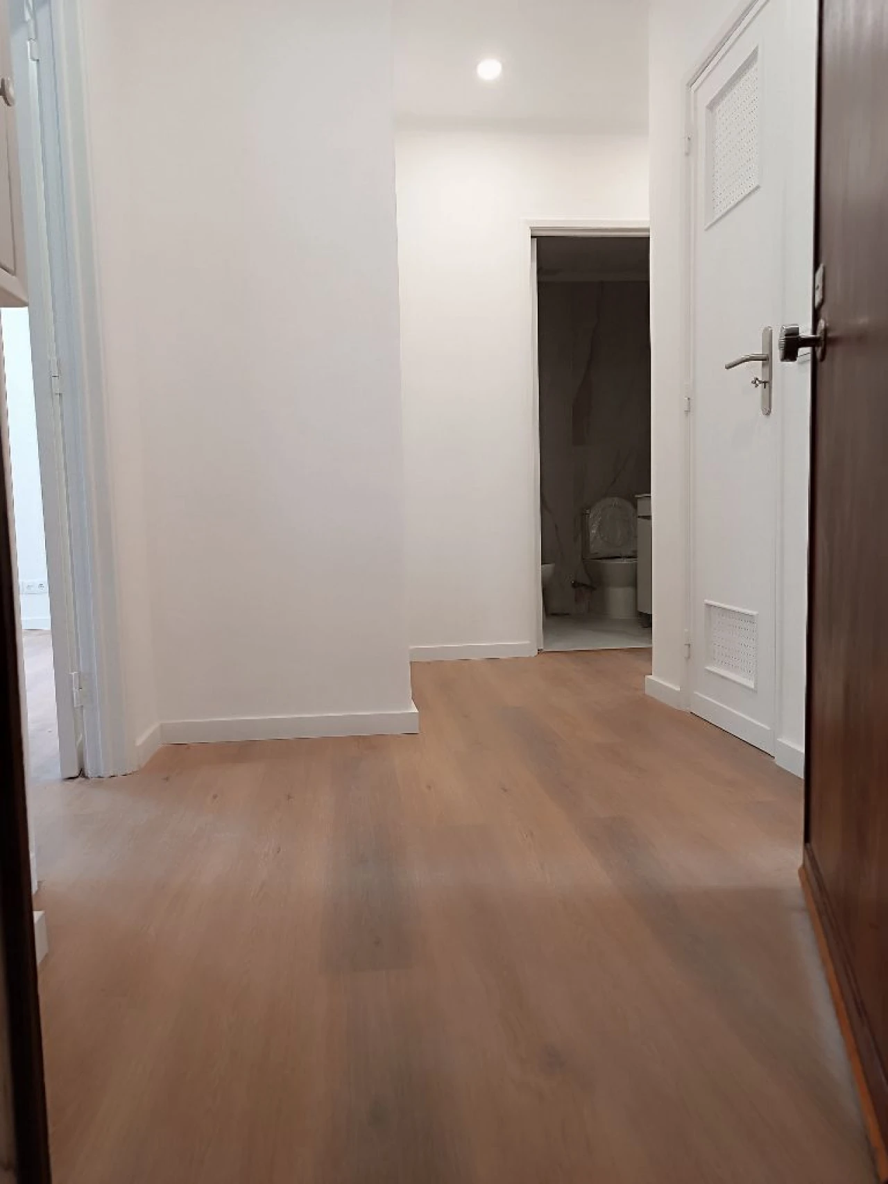 Apartamento T2 para Venda em Rua Mouzinho de Albuquerque Foto 13