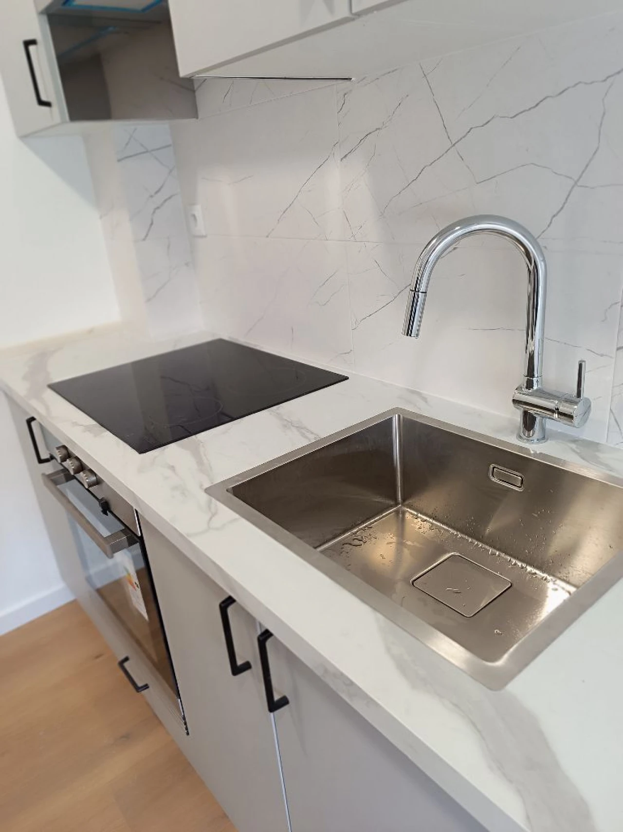 Apartamento T2 para Venda em Rua Mouzinho de Albuquerque Foto 16