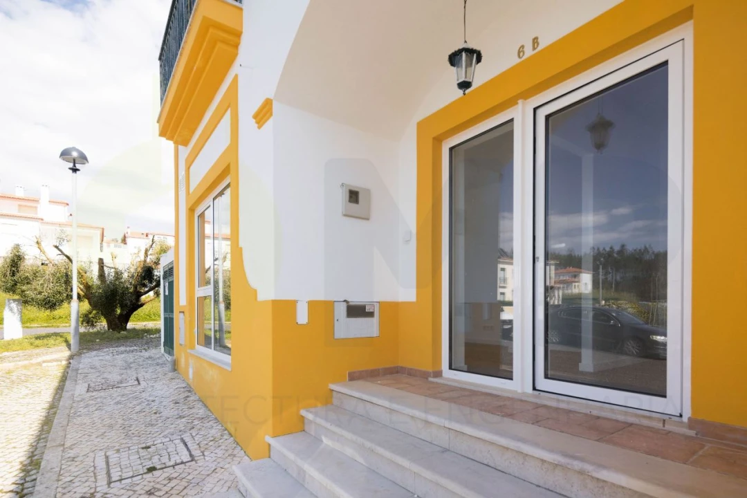 Apartamento T2 para Venda em Gaeiras Foto 3