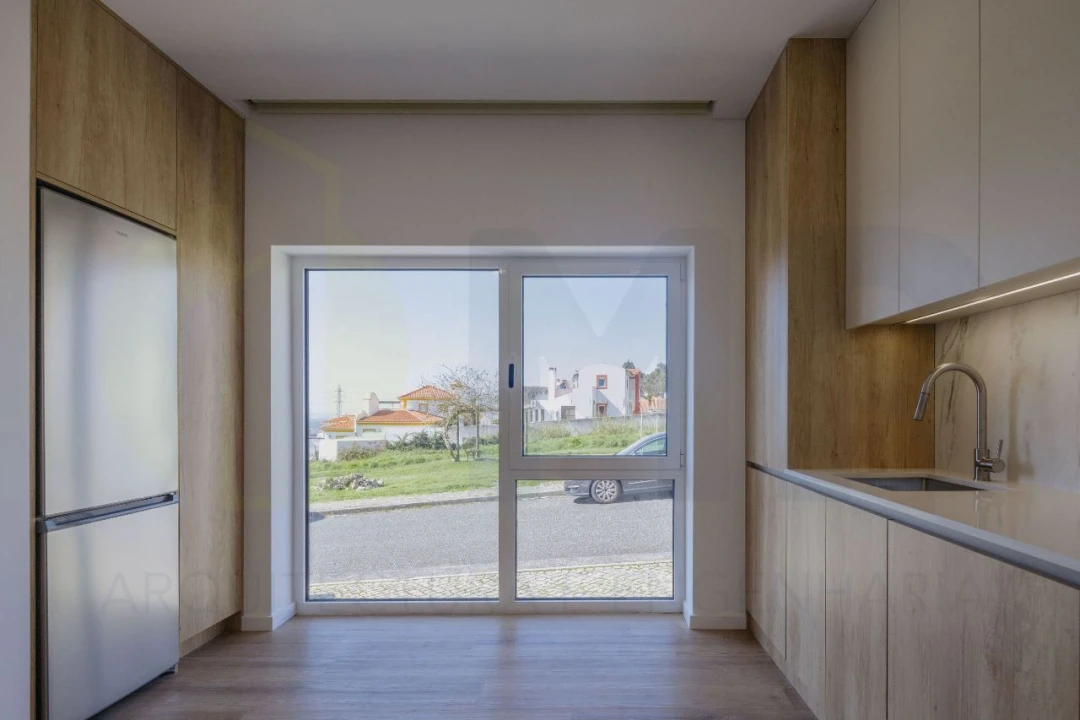 Apartamento T2 para Venda em Gaeiras Foto 6