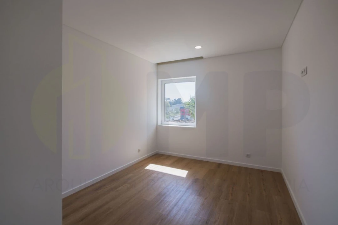 Apartamento T2 para Venda em Gaeiras Foto 9