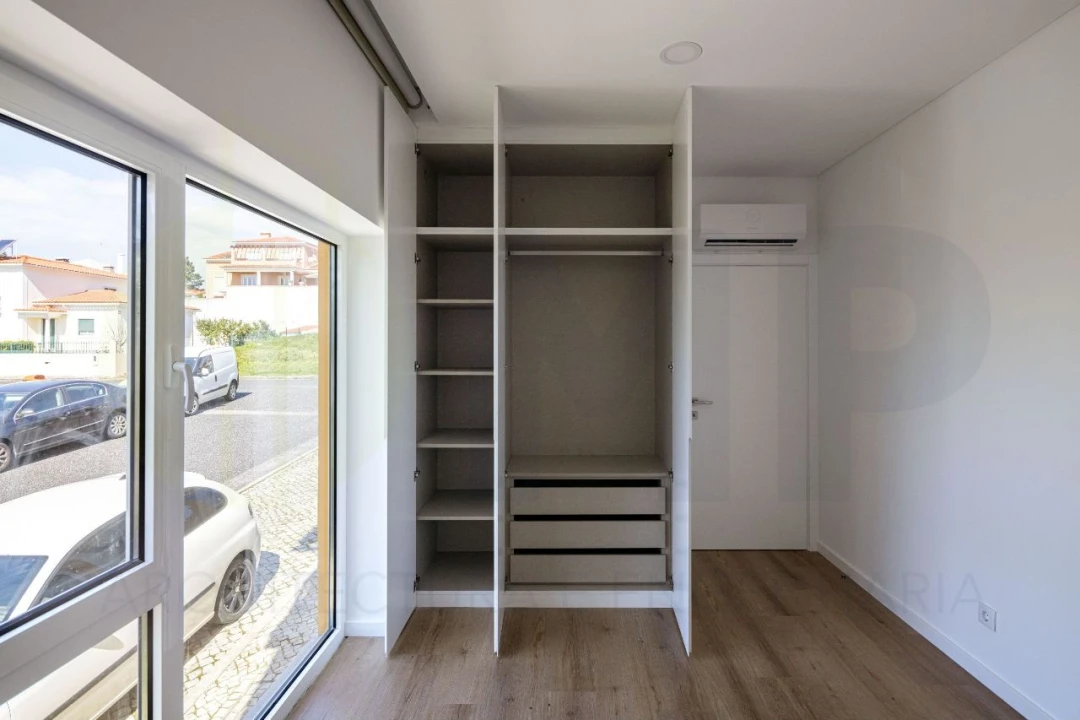 Apartamento T2 para Venda em Gaeiras Foto 10