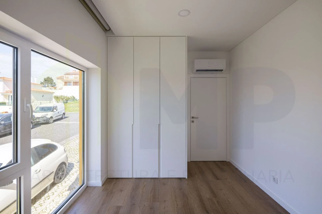 Apartamento T2 para Venda em Gaeiras Foto 11