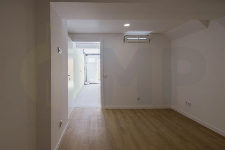 Apartamento T2 para Venda em Gaeiras Foto 5