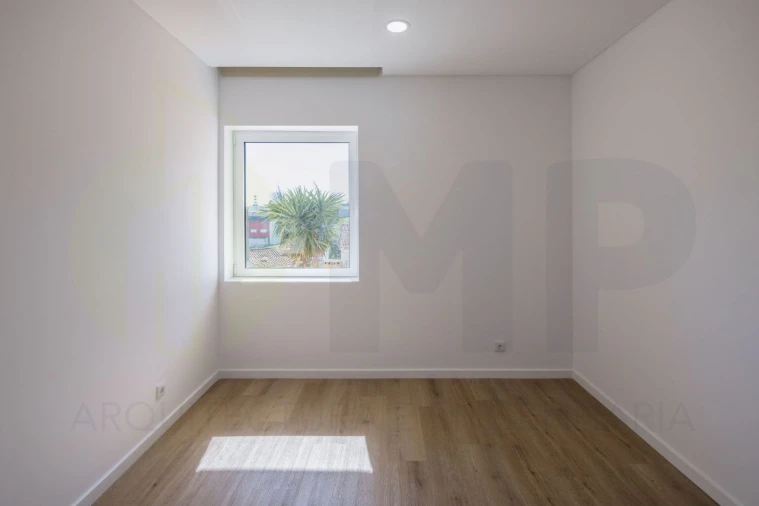 Apartamento T2 para Venda em Gaeiras Foto 7