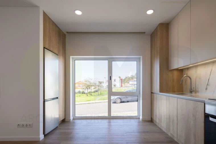 Apartamento T2 para Venda em Gaeiras Foto 16