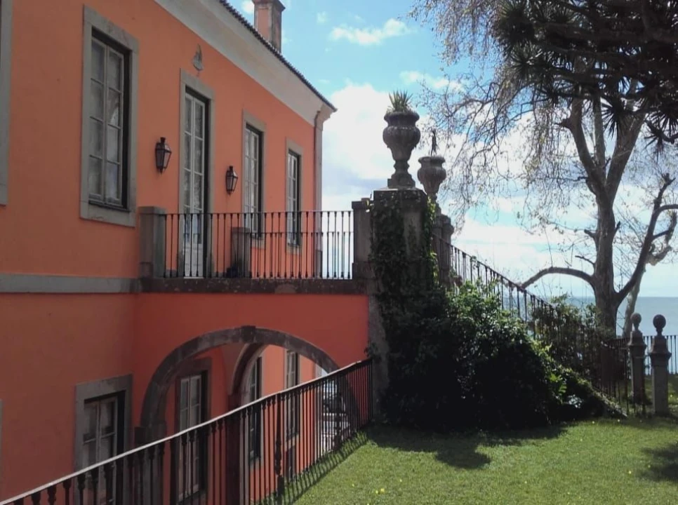 Quinta T7 para Venda em PAÇO DE ARCOS Foto 5