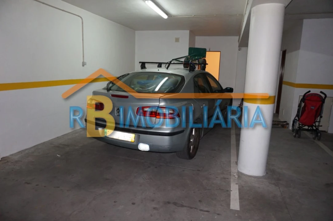 Moradia T3 para Venda em Valado dos Frades Foto 10