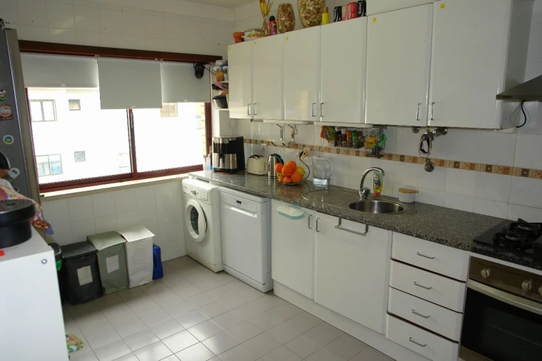 Apartamento T3 para Venda em Setúbal Foto 10