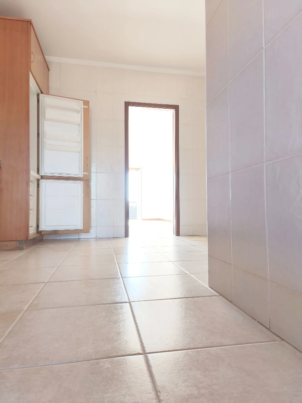 Apartamento T3 para Arrendamento em Rua de espargo de baixo, espargo Foto 2