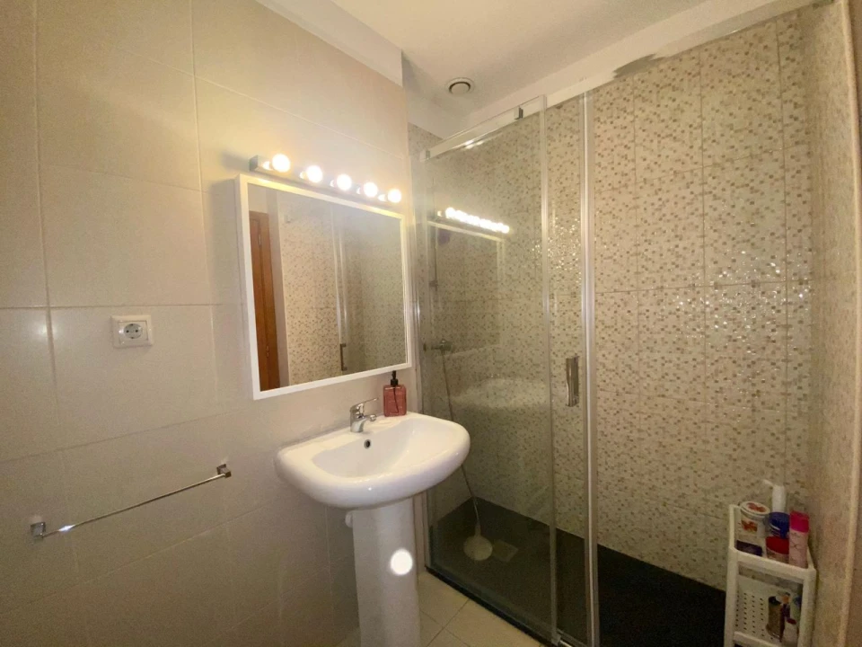 Apartamento T1 para Arrendamento em Guifões Foto 7