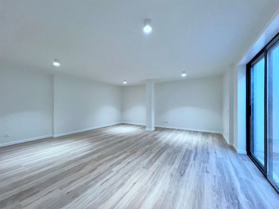 Moradia T4 para Venda em São Domingos de Rana Foto 12