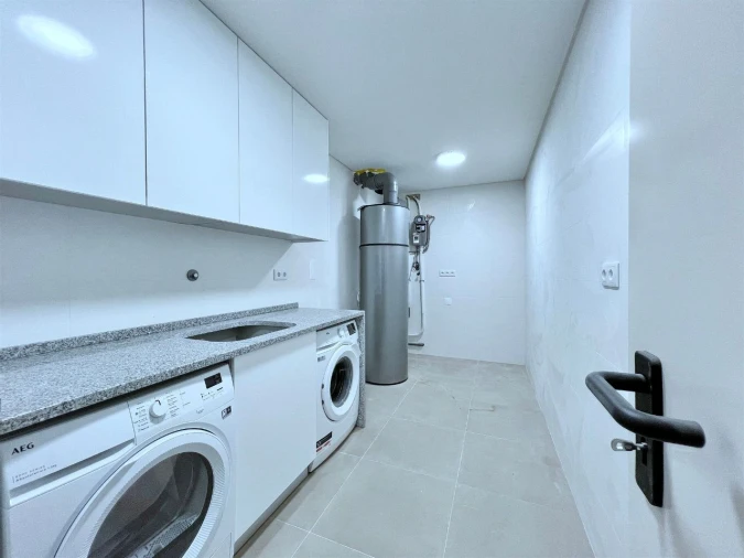 Moradia T4 para Venda em São Domingos de Rana Foto 11