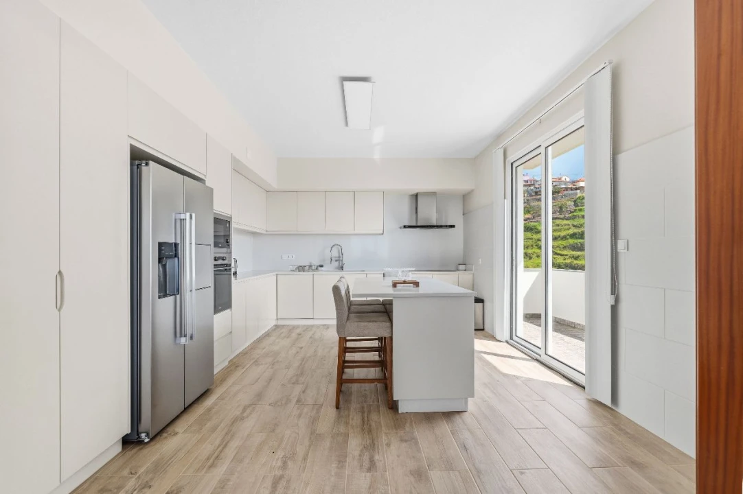 Moradia T4 para Venda em Estreito Calheta Foto 11