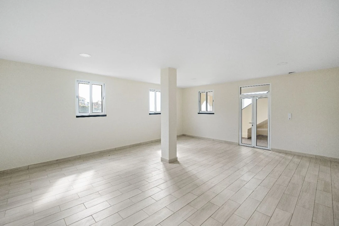 Moradia T4 para Venda em Estreito Calheta Foto 30