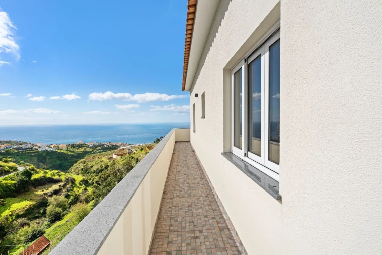 Moradia T4 para Venda em Estreito Calheta Foto 4