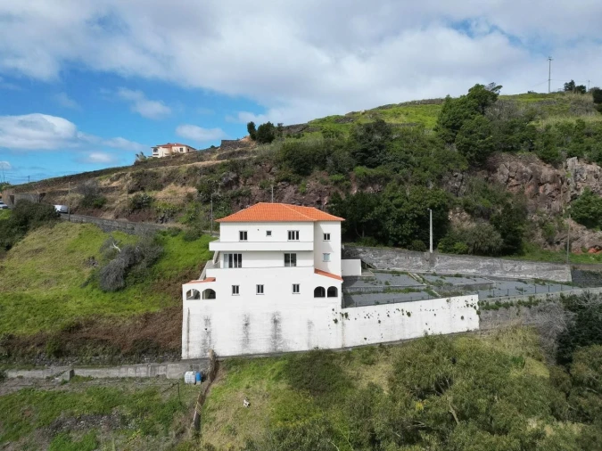 Moradia T4 para Venda em Estreito Calheta Foto 40