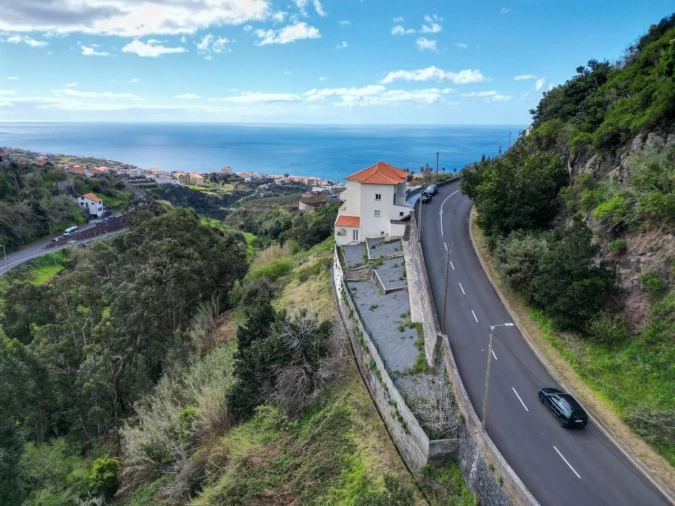 Moradia T4 para Venda em Estreito Calheta Foto 38