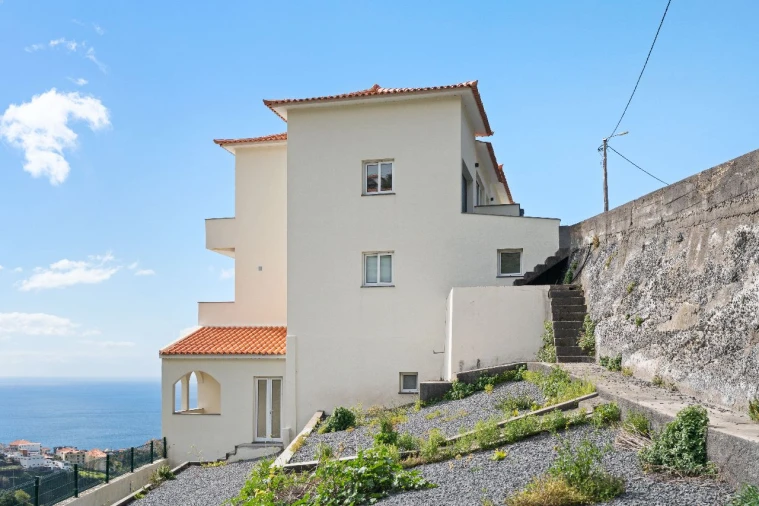 Moradia T4 para Venda em Estreito Calheta Foto 39