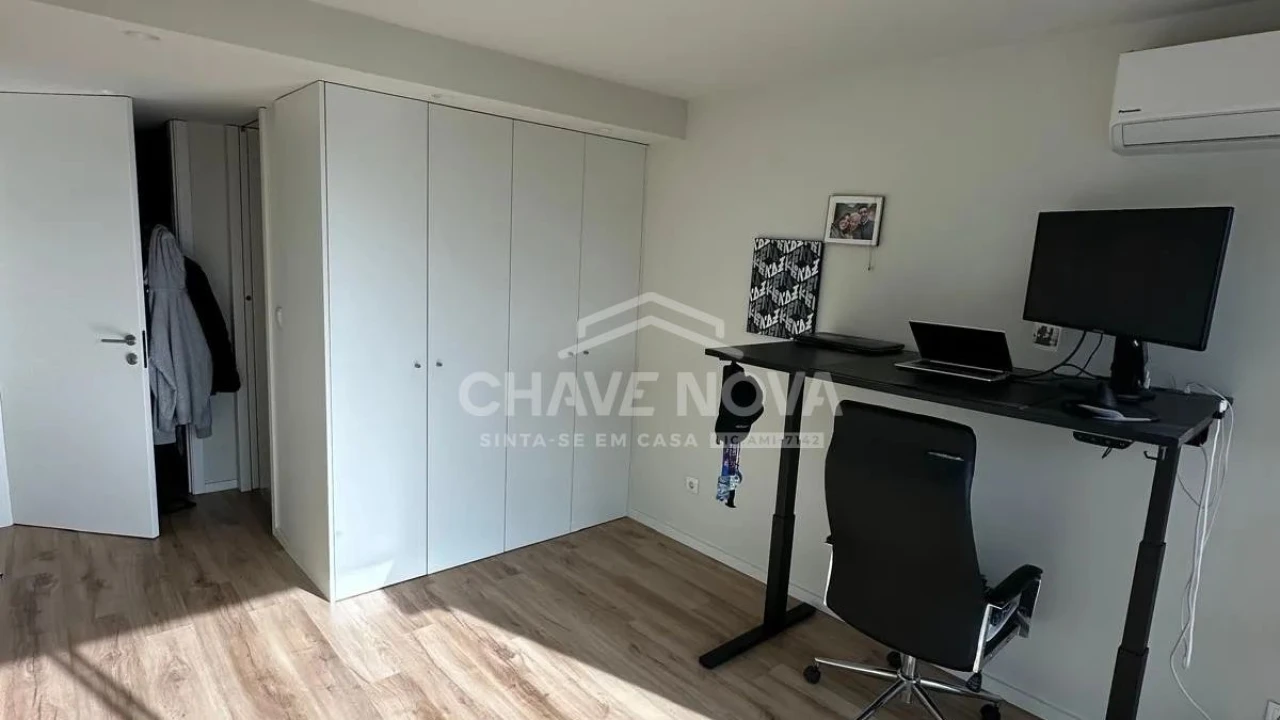 Apartamento T2 para Venda em Vila Nova de Gaia Foto 7