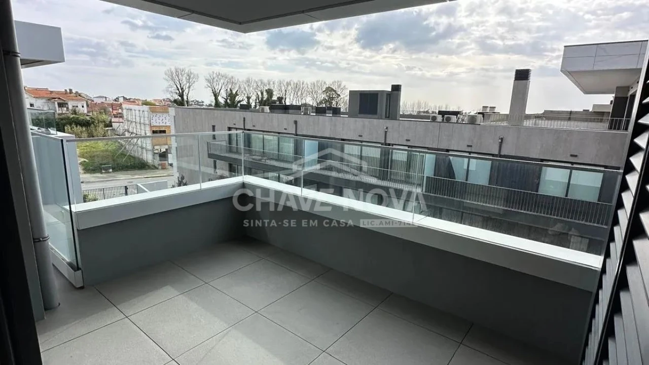 Apartamento T2 para Venda em Vila Nova de Gaia Foto 11