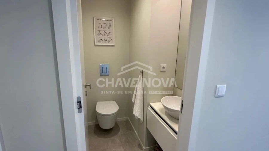 Apartamento T2 para Venda em Vila Nova de Gaia Foto 3