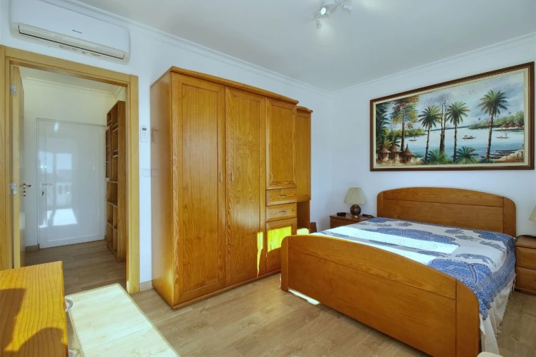 Moradia T4 para Venda em Altura Foto 11