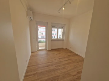 Apartamento T3 para Venda em Carcavelos