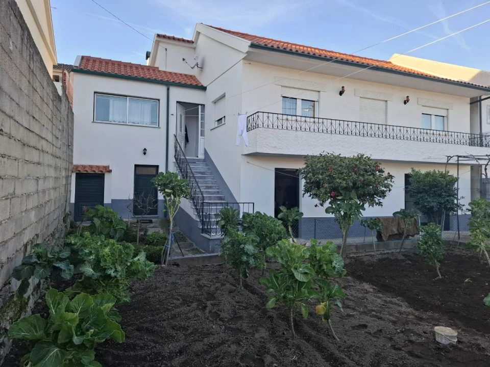 Moradia T3 para Venda em Lajeosa do Mondego Foto 3