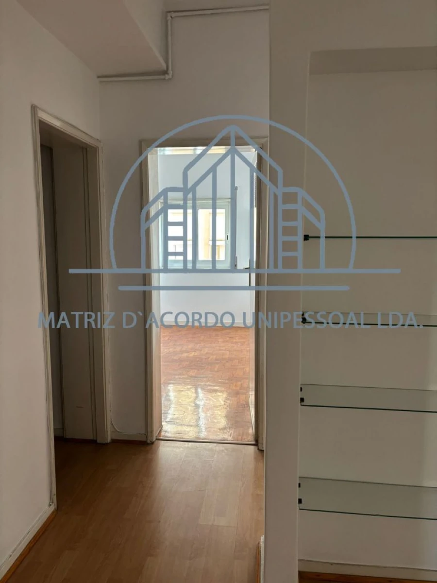 Apartamento T4 para Arrendamento em Porto Foto 2