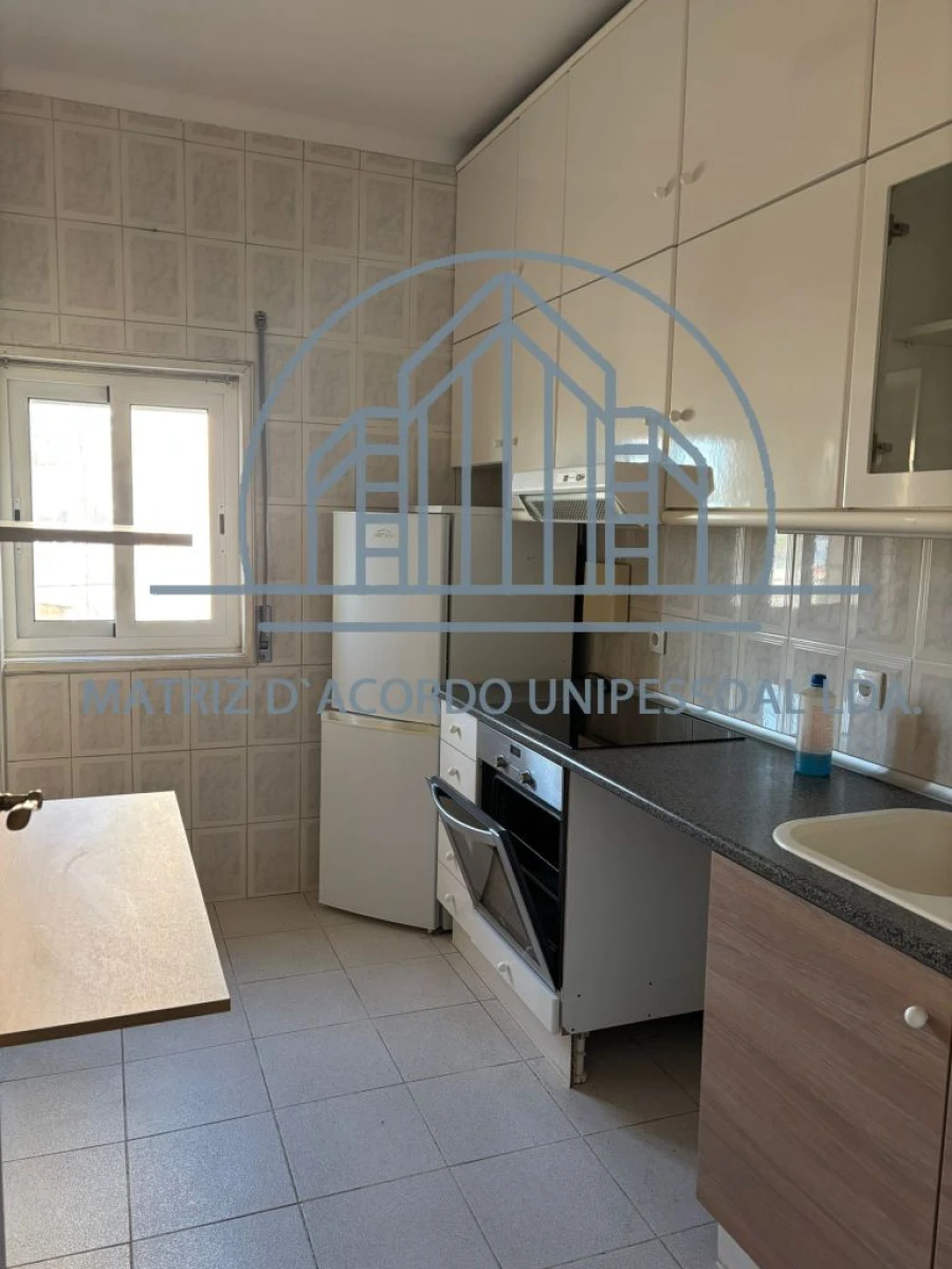 Apartamento T4 para Arrendamento em Porto Foto 25