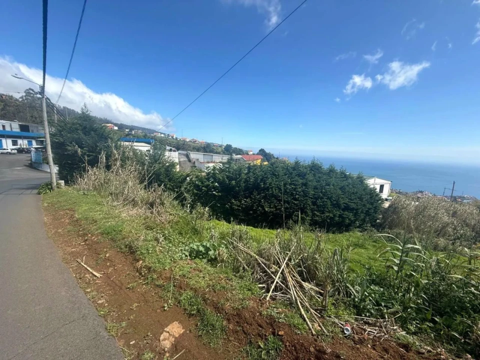 Terreno para Venda em Canhas Foto 5