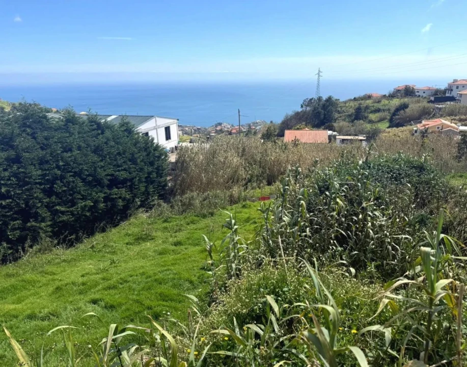 Terreno para Venda em Canhas Foto 8