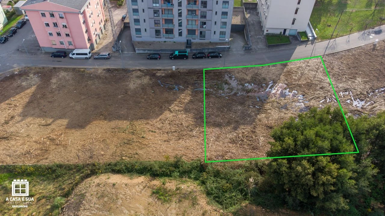 Terreno P/ Prédio para Venda em Santa Maria da Feira Foto 3