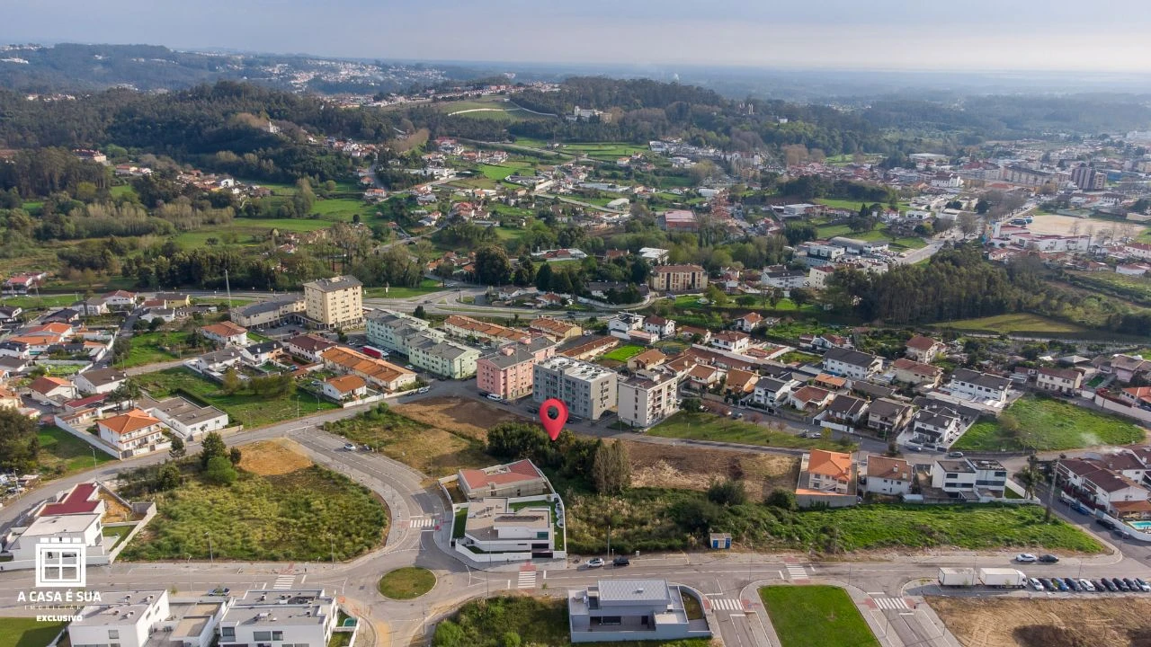 Terreno P/ Prédio para Venda em Santa Maria da Feira Foto 12