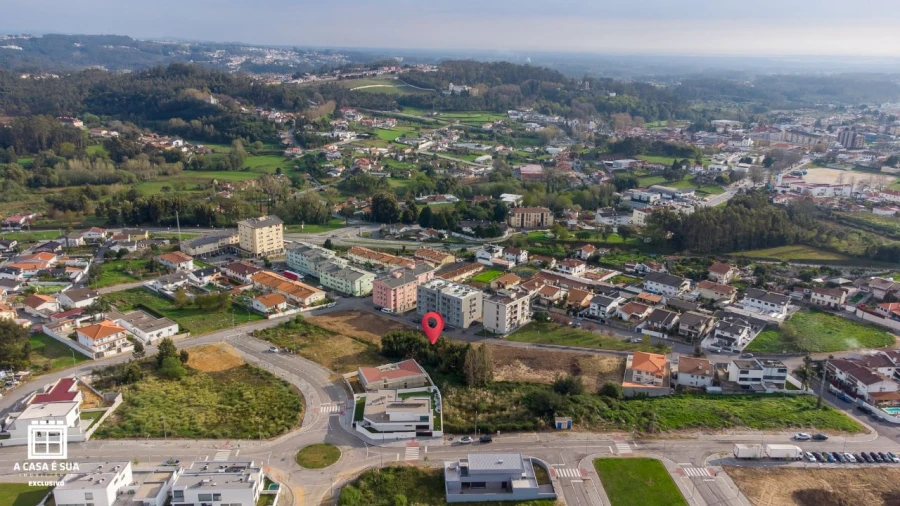 Terreno P/ Prédio para Venda em Santa Maria da Feira Foto 12