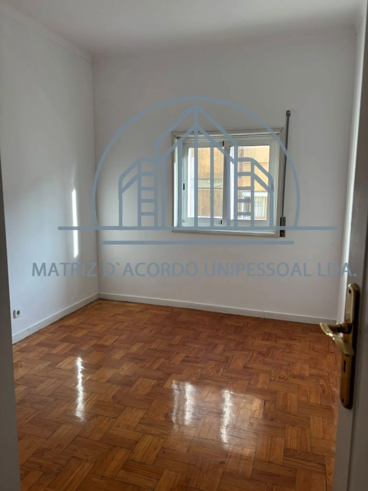 Apartamento T4 para Arrendamento em Porto Foto 4