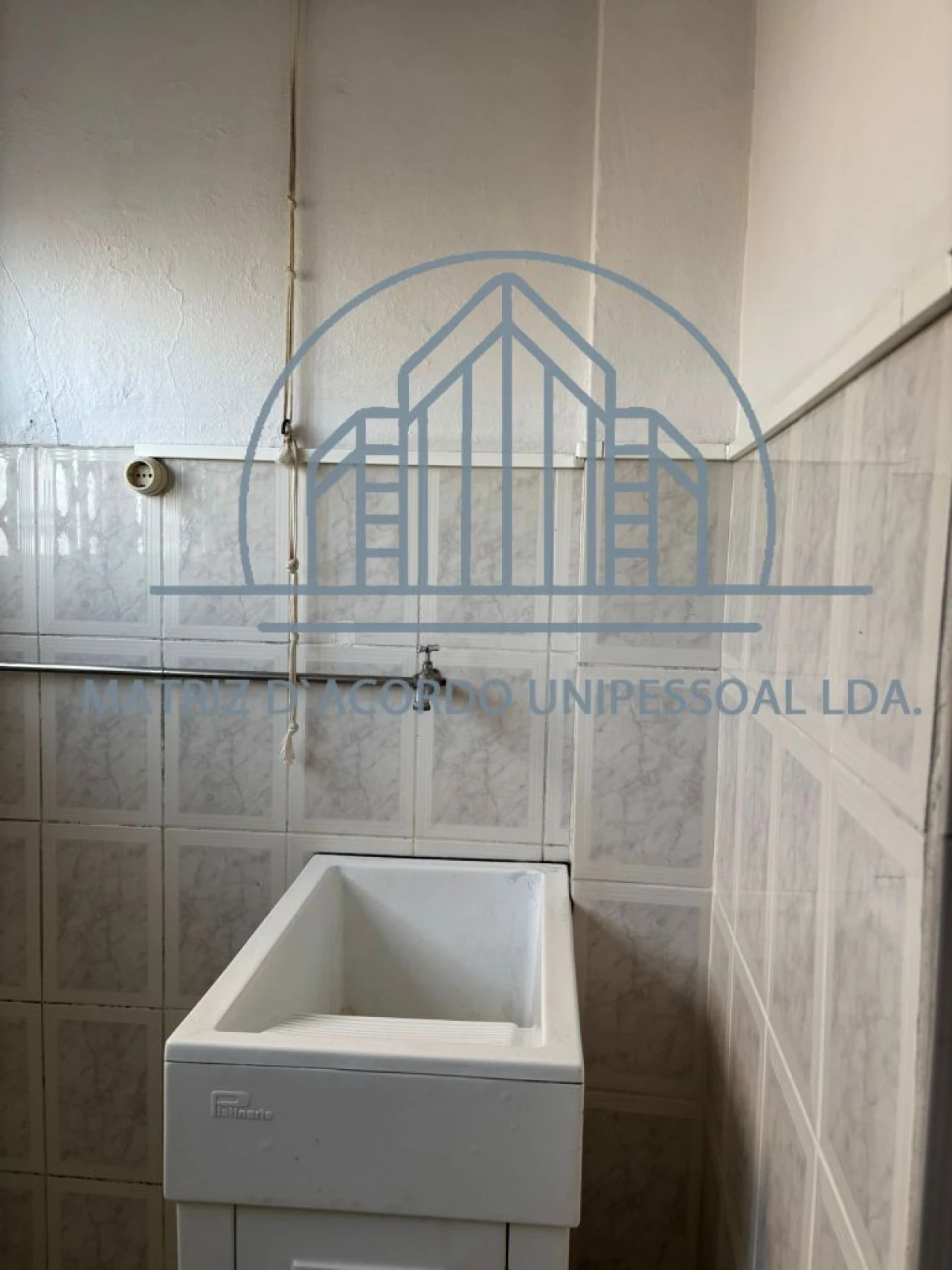 Apartamento T4 para Arrendamento em Porto Foto 14