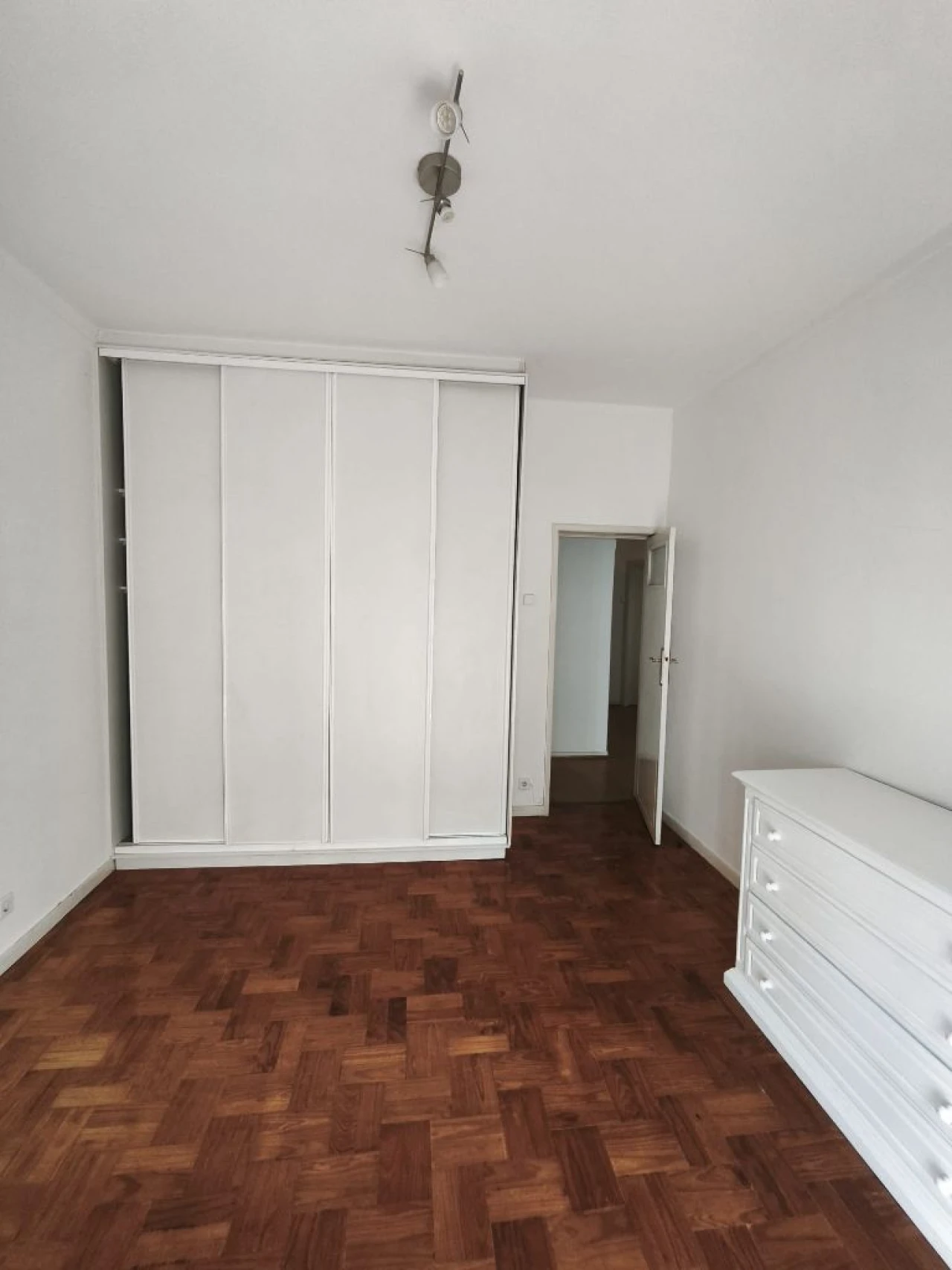Apartamento T4 para Arrendamento em Porto Foto 29