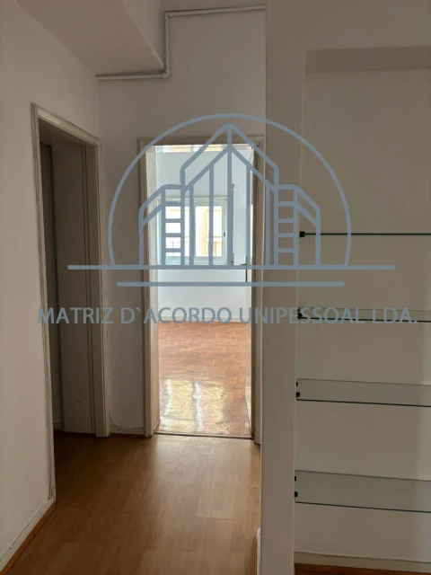 Apartamento T4 para Arrendamento em Porto