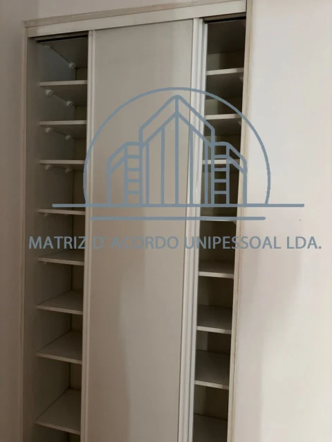 Apartamento T4 para Arrendamento em Porto