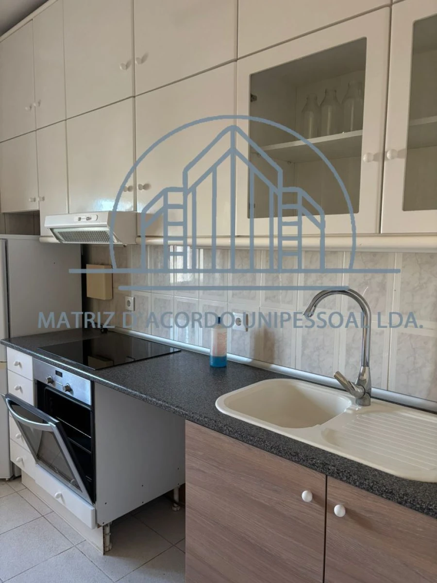 Apartamento T4 para Arrendamento em Porto Foto 18