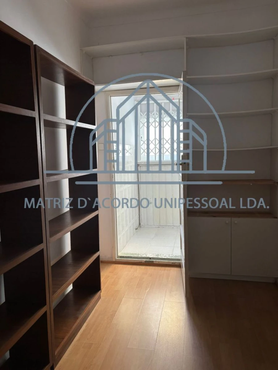 Apartamento T4 para Arrendamento em Porto Foto 15