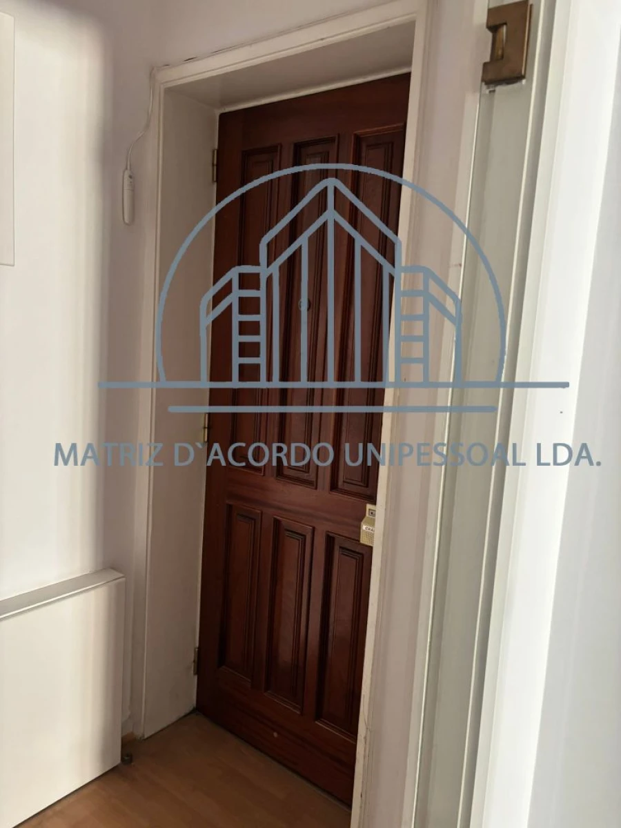 Apartamento T4 para Arrendamento em Porto Foto 8